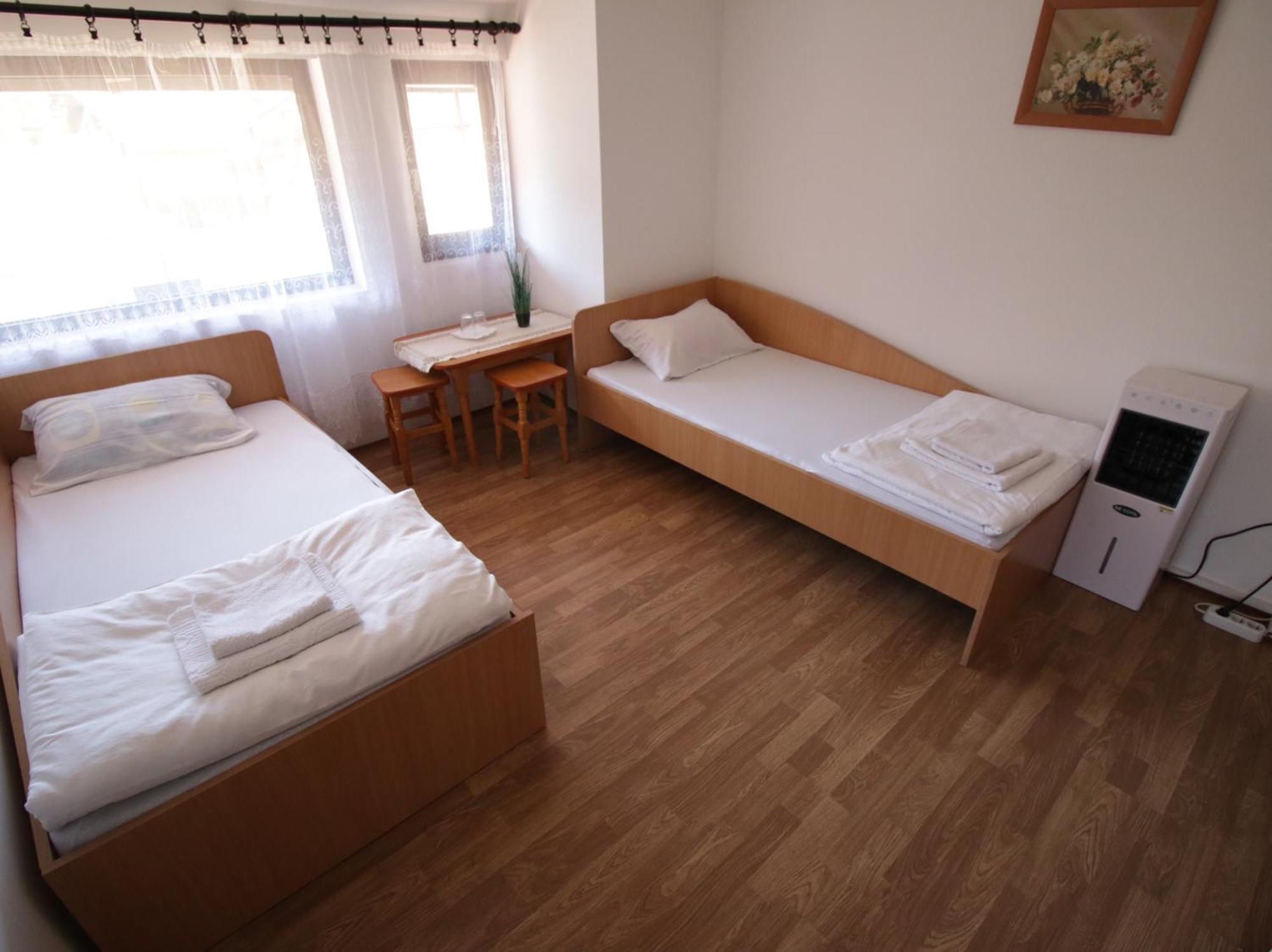 Rooms Jankovic Donji Milanovac Exterior foto